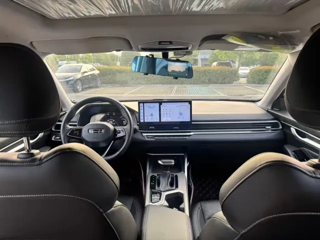 Geely Emgrand — Фото автомобиля 8