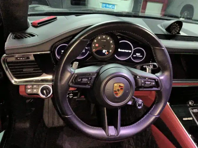 Porsche Panamera — Фото автомобиля 15
