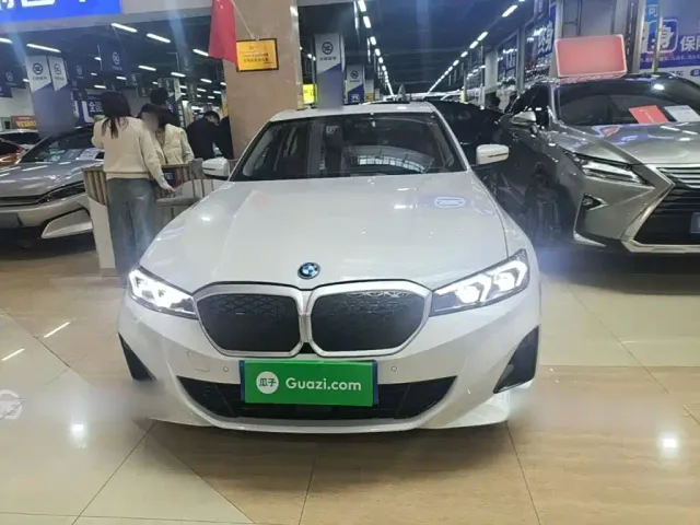 BMW i3 — Фото автомобиля 2