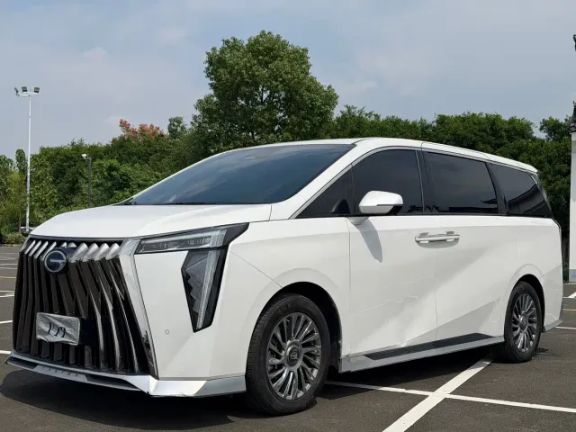 Фотография автомобиля — GAC Trumpchi M8