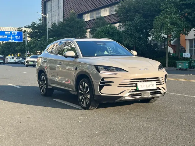 BYD Song PLUS — Фото автомобиля 3