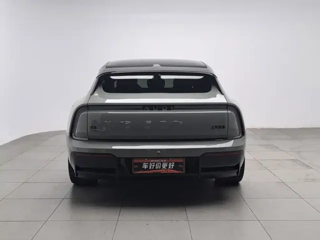 Audi E5 Sportback — Фото автомобиля 4
