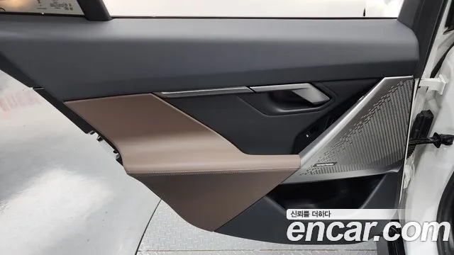 BMW 5 Series G60 — Фото автомобиля 25