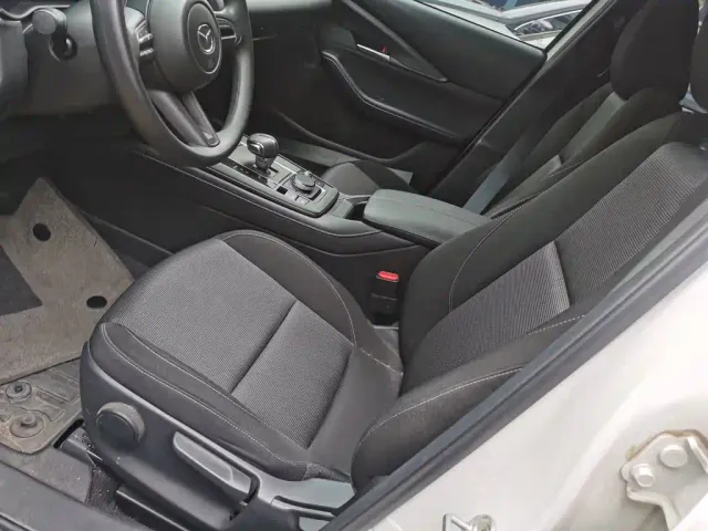 Mazda CX-30 EV — Фото автомобиля 14