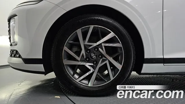Hyundai Grandeur GN7 — Фото автомобиля 5