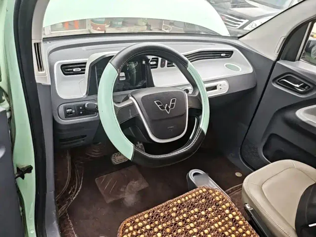 Wuling Hongguang Mini EV — Фото автомобиля 10