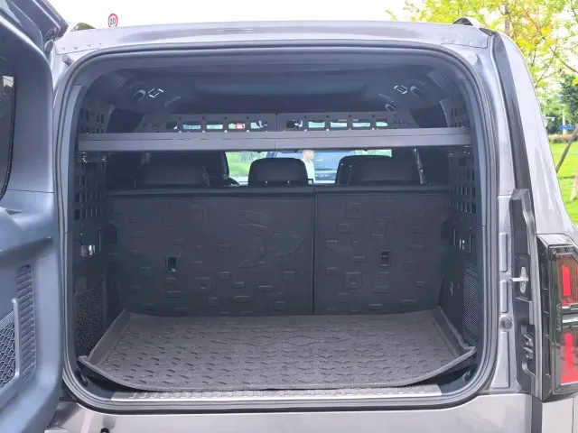 BYD FangChengBao Leopard 5 — Фото автомобиля 11