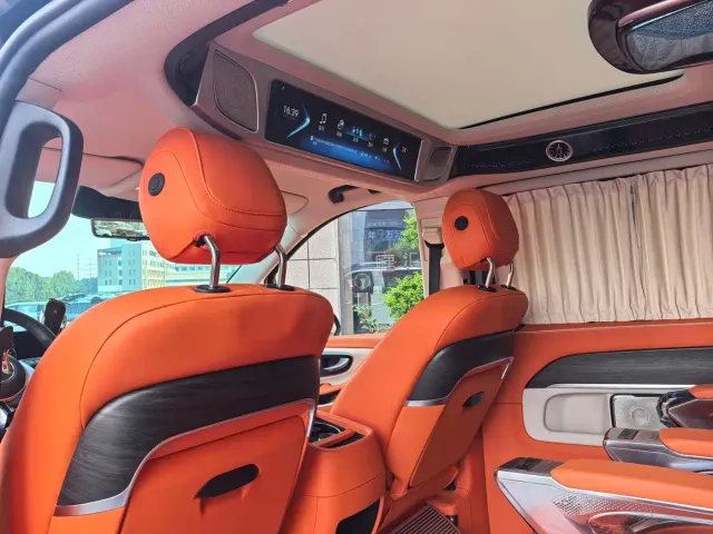 Mercedes-Benz V-Class — Фото автомобиля 11