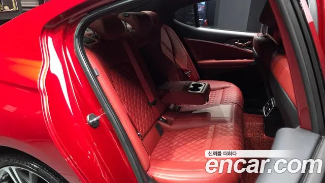 Genesis G70 Новый G70 Бензин 3.3T 4WD — Фото автомобиля 10