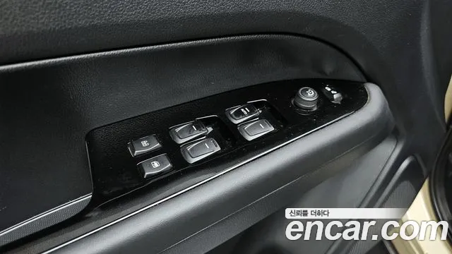 KG_Mobility_Ssangyong Rexton Новый Rexton Sport Дизель 2.2 4WD — Фото автомобиля 19