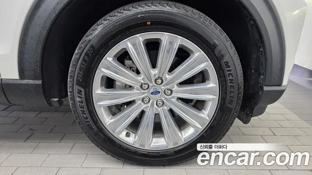 Ford Explorer 6th Gen — Фото автомобиля 6