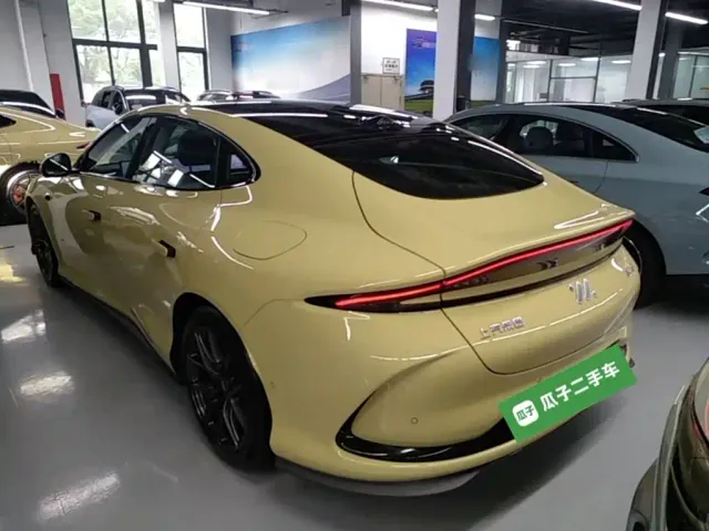 IM Motors L6 — Фото автомобиля 4