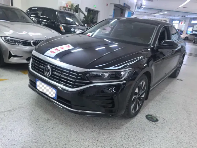 Фотография автомобиля — Volkswagen Passat
