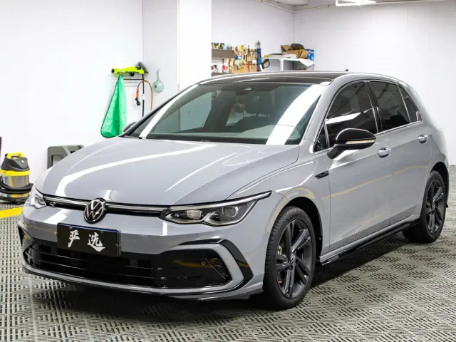 Фотография автомобиля — Volkswagen Golf