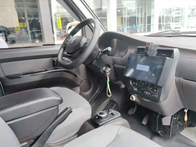 Linxys Yufeng EV50 — Фото автомобиля 17