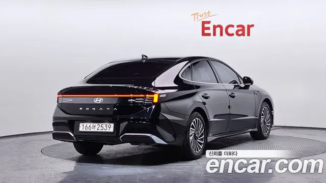 Hyundai Sonata Exclusive — Фото автомобиля 2