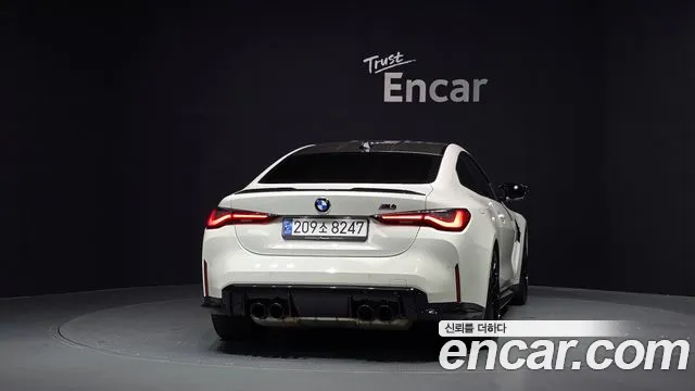 BMW M4 — Фото автомобиля 4