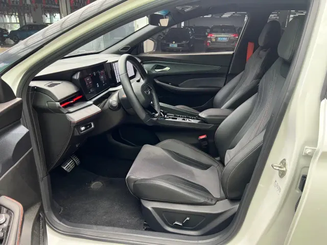 Geely Binrui — Фото автомобиля 4