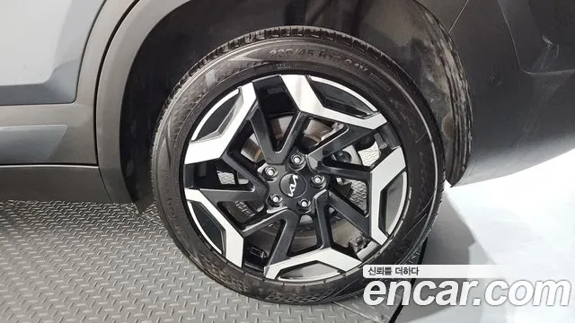 Kia Seltos Новый Seltos Бензин 2.0 2WD — Фото автомобиля 21