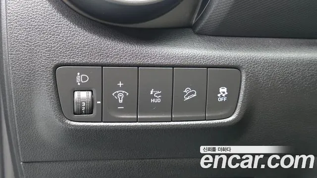 Hyundai Kona — Фото автомобиля 13