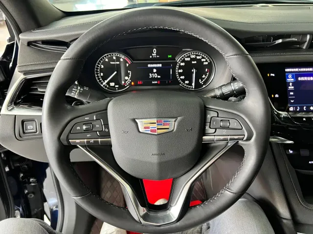 Cadillac XT6 — Фото автомобиля 13