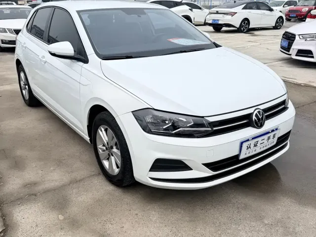 Volkswagen Polo — Фото автомобиля 3