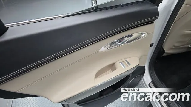 Genesis GV70 — Фото автомобиля 14