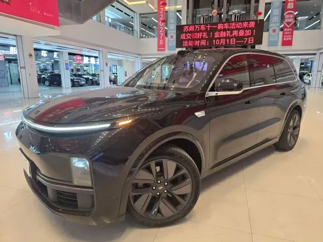 Li Auto L9 — Фото автомобиля 3