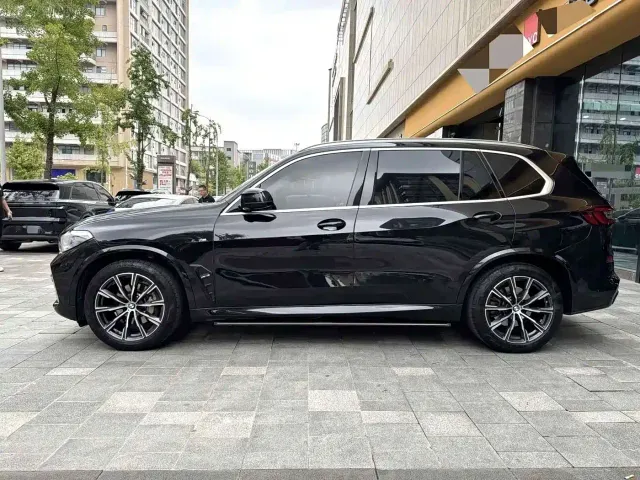BMW X5 — Фото автомобиля 8