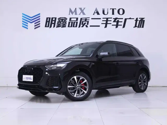 Audi Q5L — Фото автомобиля 2
