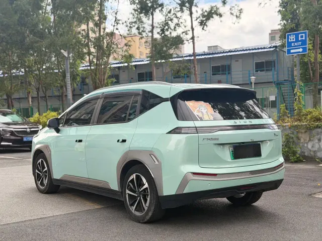 GAC Aion Y — Фото автомобиля 6