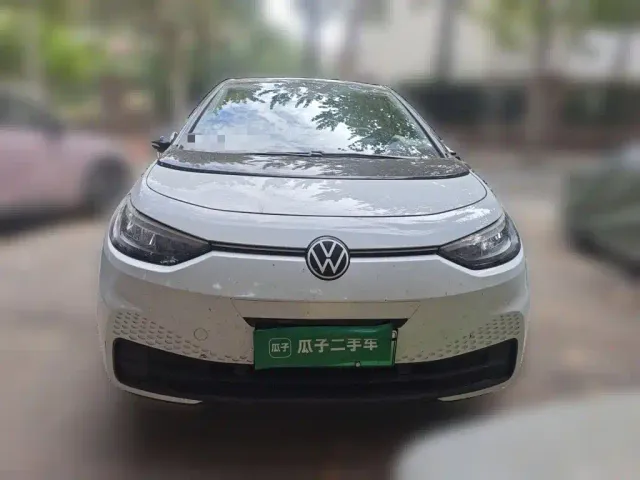 Volkswagen ID.3 — Фото автомобиля 2