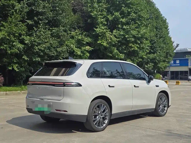 Leapmotor C10 — Фото автомобиля 17