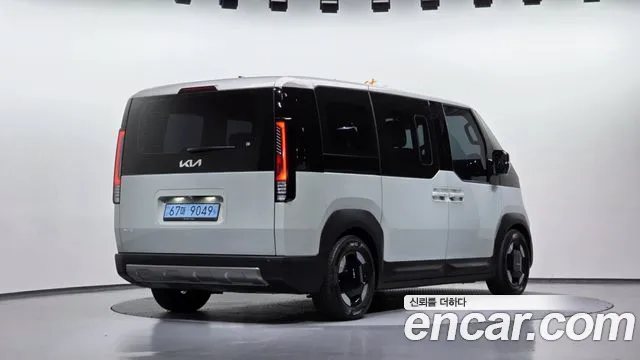 Kia PV5 — Фото автомобиля 2