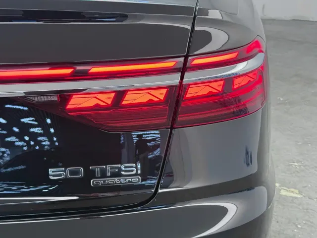 Audi A8 — Фото автомобиля 23