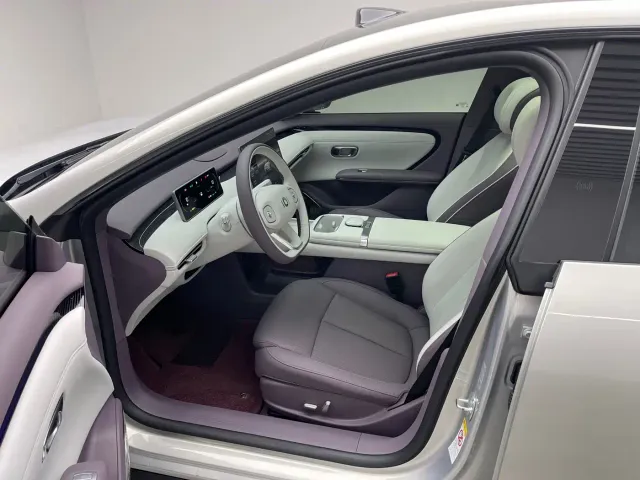 Changan Qiyuan A06 — Фото автомобиля 16