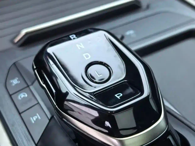 Ford Edge — Фото автомобиля 21