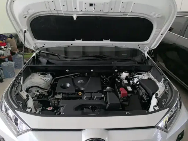 Toyota RAV4 — Фото автомобиля 19