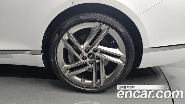 Genesis G80 Бензин 2.5 турбо AWD — Фото автомобиля 21