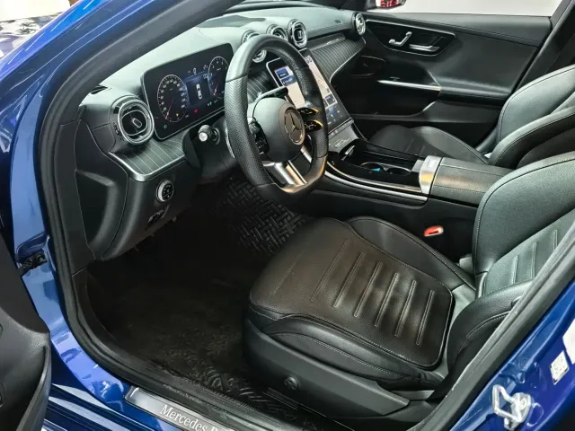 Mercedes-Benz C-Class — Фото автомобиля 4