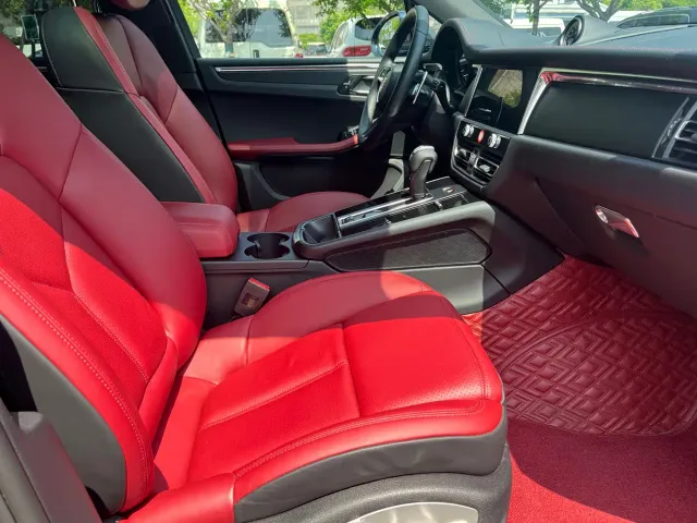 Porsche Macan — Фото автомобиля 9