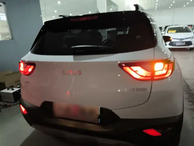 Kia KX1 — Фото автомобиля 21