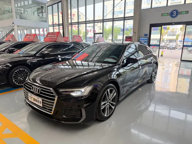 Фотография автомобиля — Audi A6L