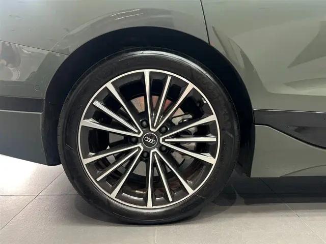 Audi A6L e-tron — Фото автомобиля 23