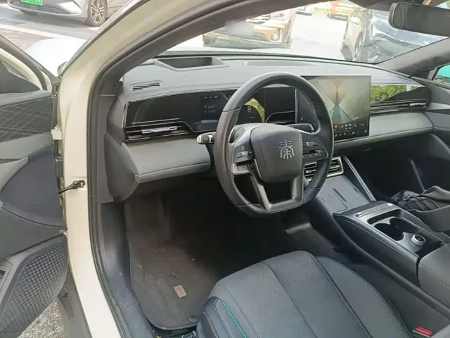 BYD Qin L — Фото автомобиля 9