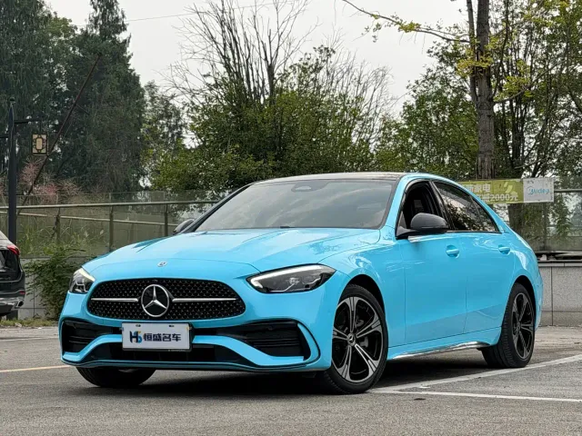 Фотография автомобиля — Mercedes-Benz C-Class