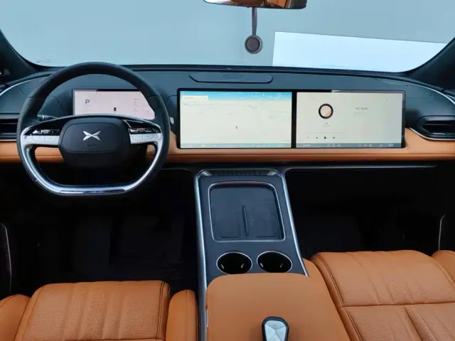 Xpeng G9 — Фото автомобиля 12