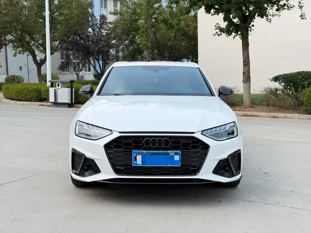 Audi A4L — Фото автомобиля 2