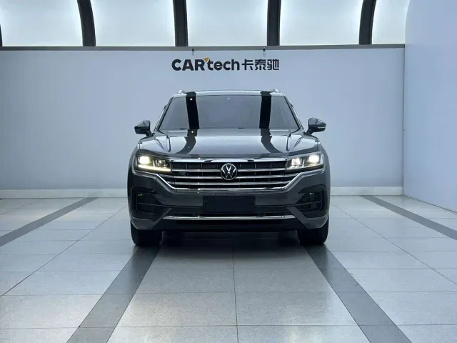 Volkswagen Touareg — Фото автомобиля 2