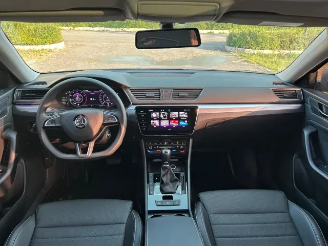 Skoda Superb — Фото автомобиля 16